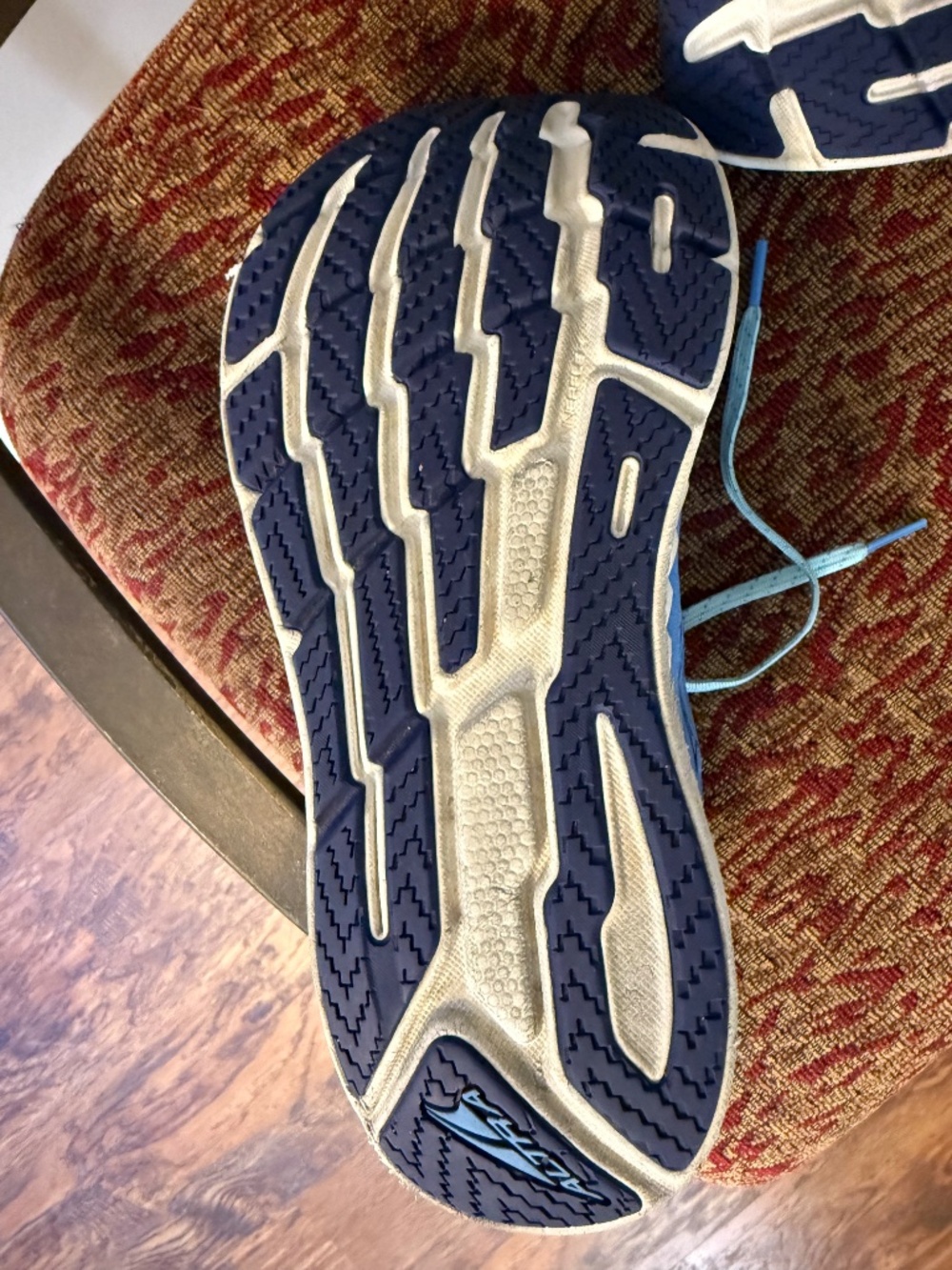 Altra Torin 7 - size 10 wide - Picture 5 of 10